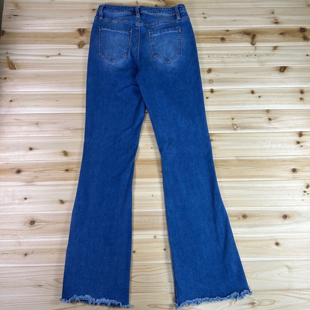 Fashion Nova Jeans Womens 9 Button Flare Fringe Hem Mid Rise Denim Blue Jeans - Picture 7 of 9